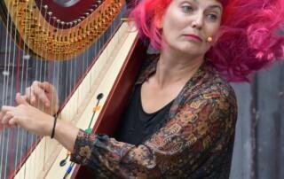 Grande veillée : concert d'une harpiste punk_Barnas - ©Deborah Colucci