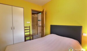 La chambre lit de 140