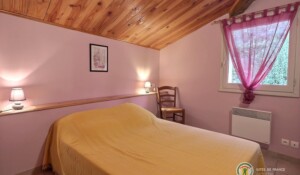 La chambre double lit de 140