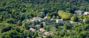 Besichtigung der Thermalbäder von Neyrac und der Mofette