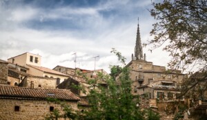 Joyeuse cité médiévale
