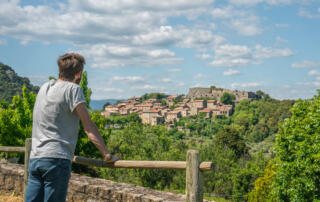 Vue sur le quartie du Fort à Banne - ©B. Zimmermann - OT Cévennes d'Ardèche