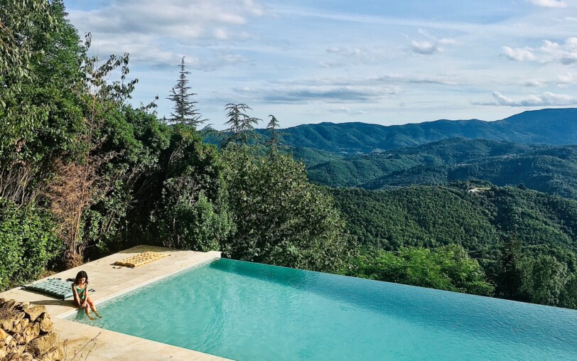 Die hohe Kastanie - die Fußgängerbrücke