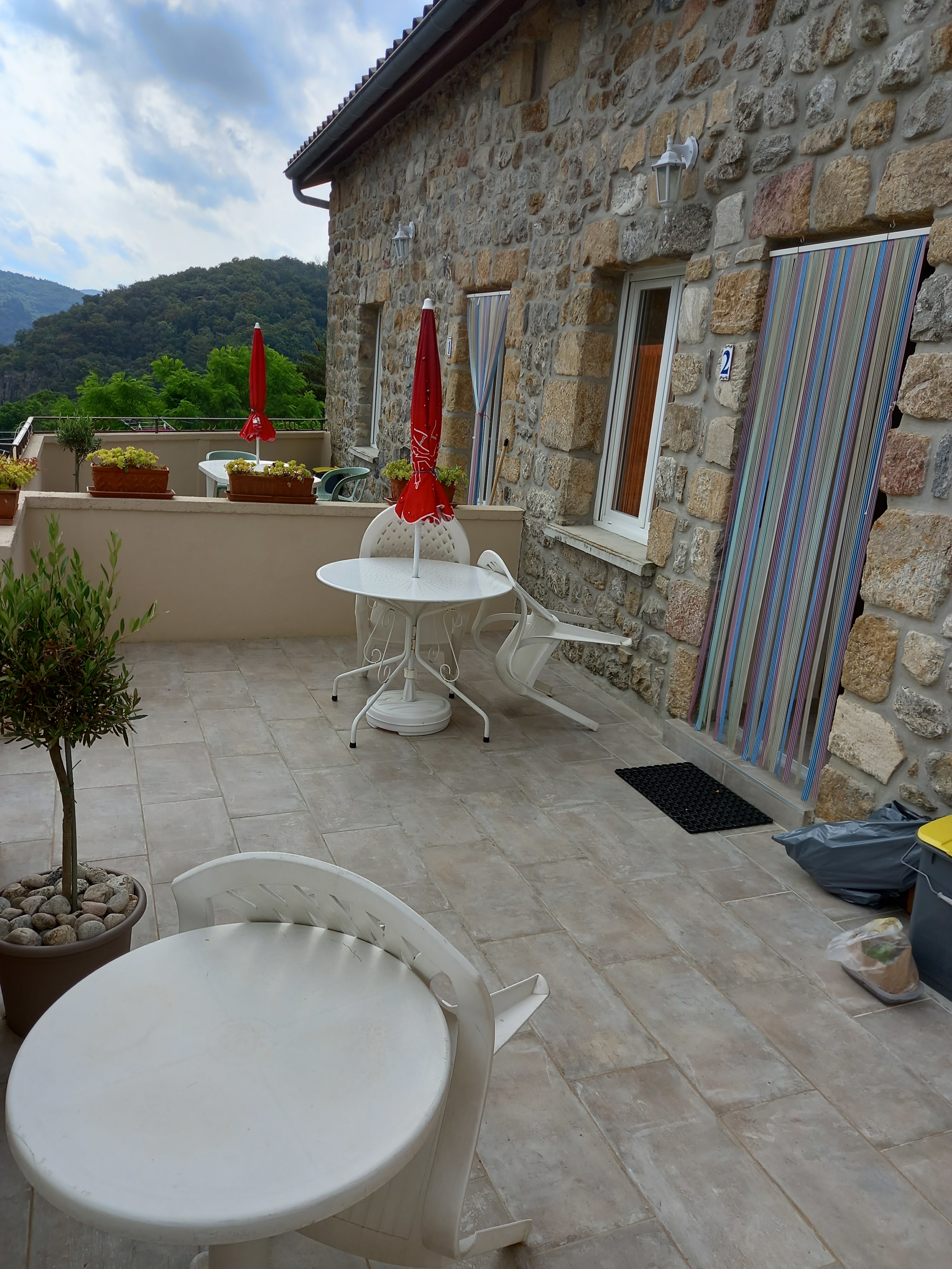 Terrasse extérieure ©Veydarier.F