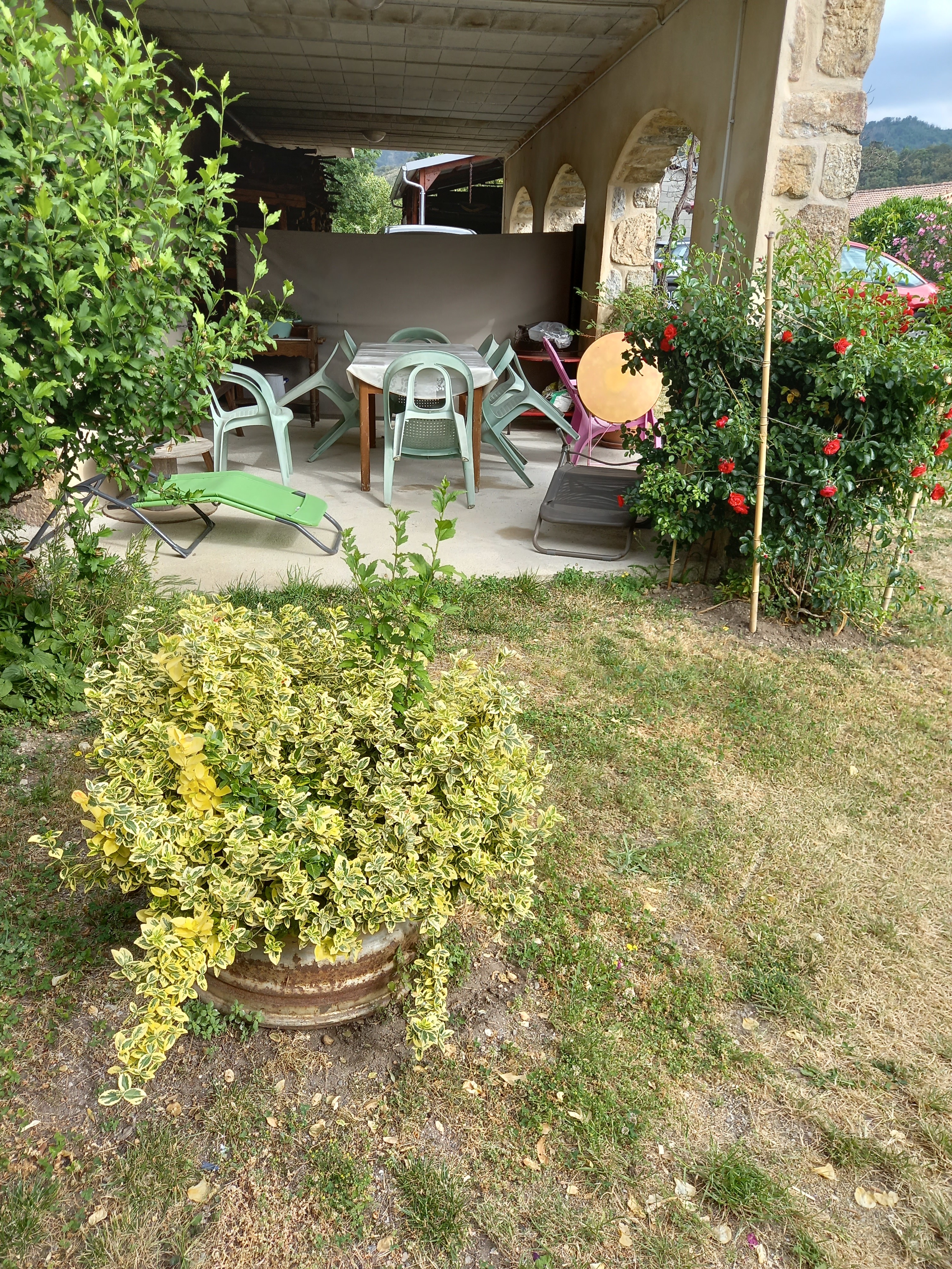 Terrasse couverte extérieure ©Veydarier.F