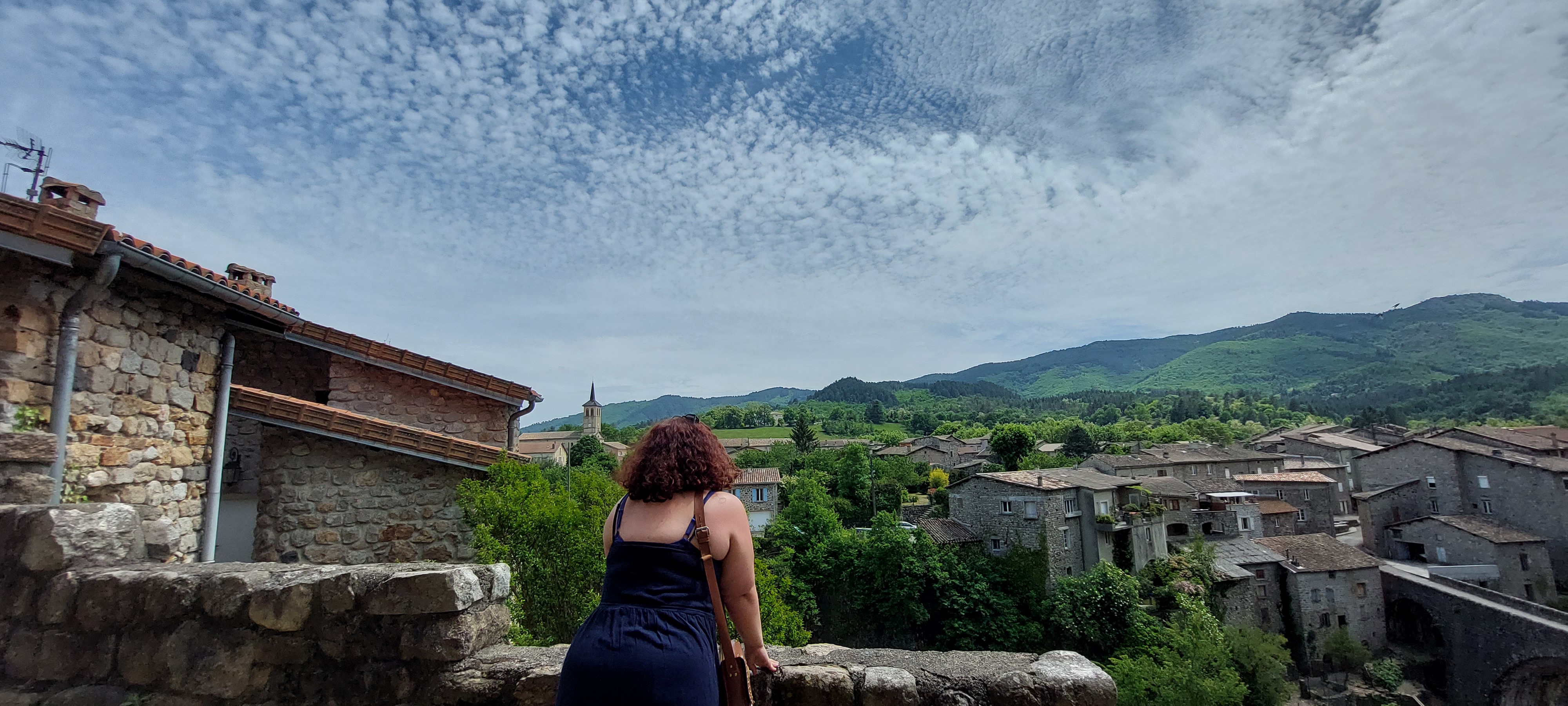 20220513 - Jaujac vue en haut du chastelas ©M.Lopez ©OTASV