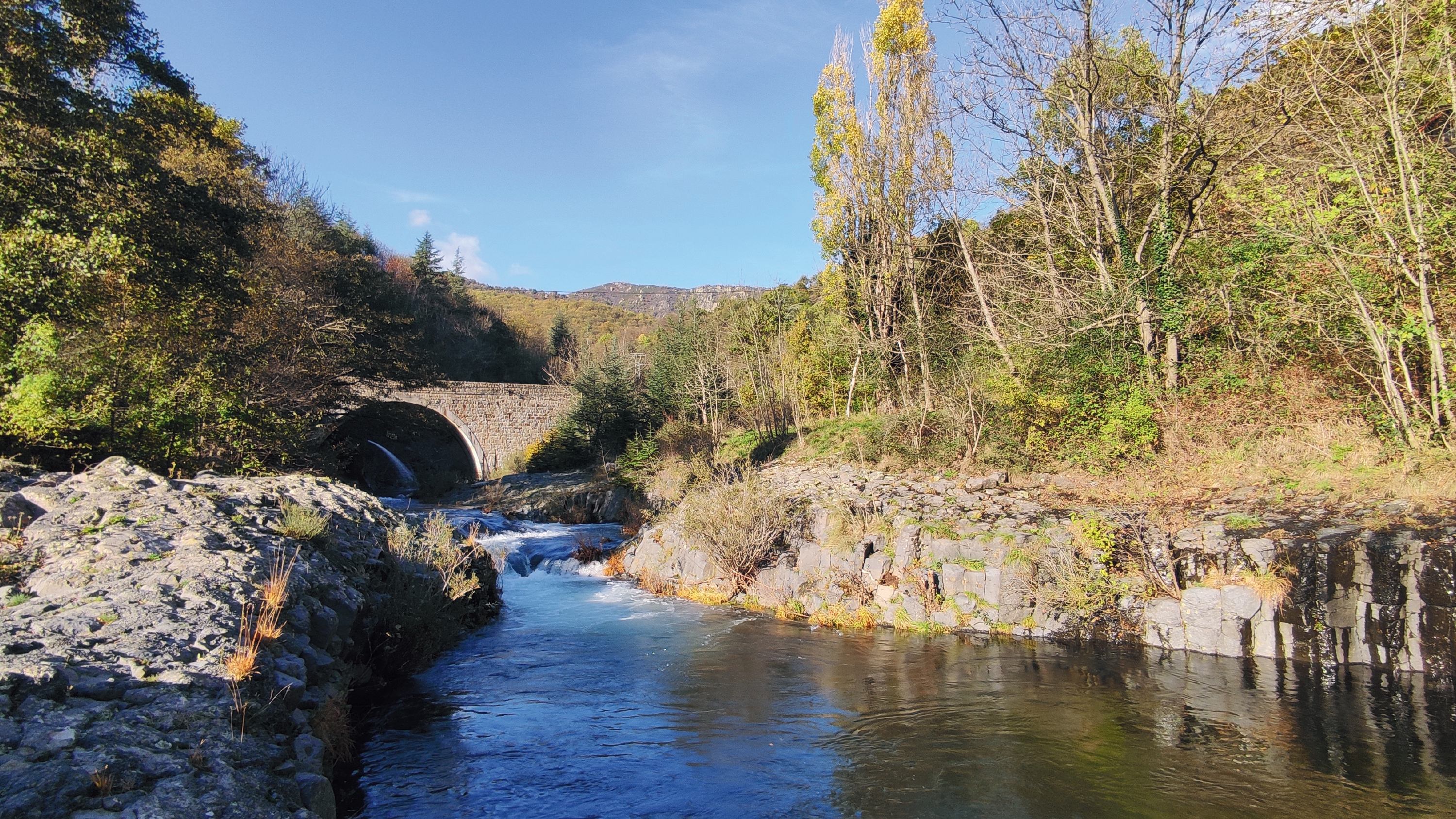 la rivière La Bourges