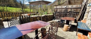 Jolie terrasse ensoleillée