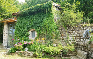 Chambre d’hôtes La Louve - © cabanes du loup bleu