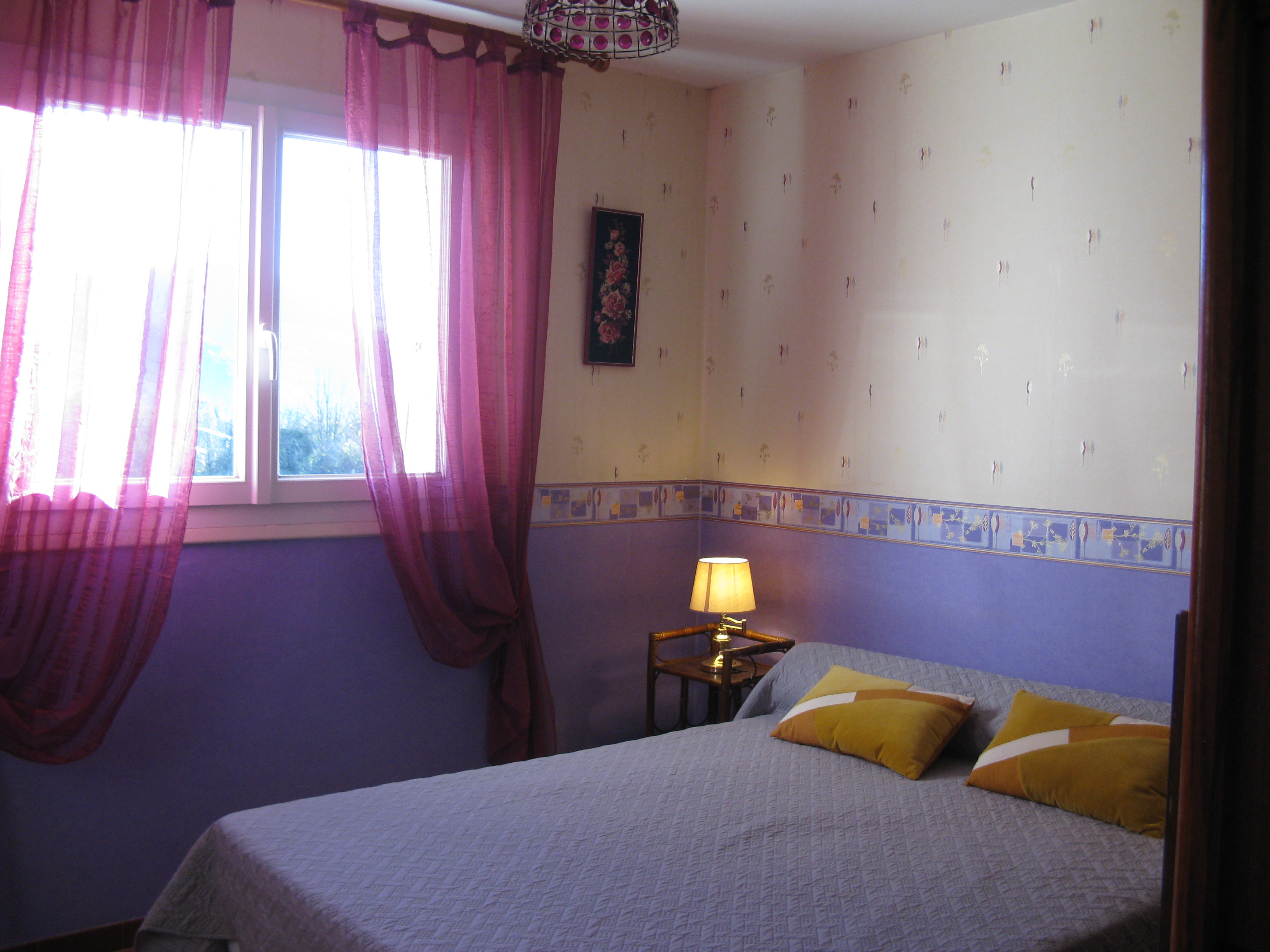 Chambre 1 du gite Framboise à Meyras