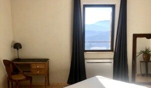 La Châtaigne Perchée - Côté hameau