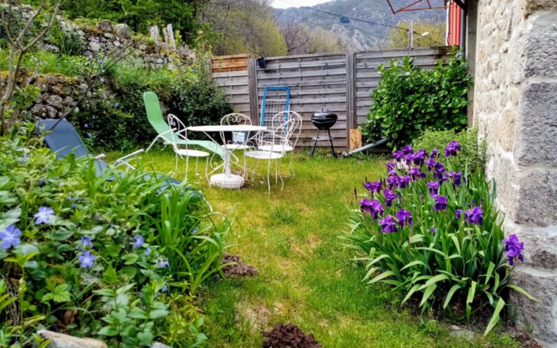 Bel extérieur fleuri