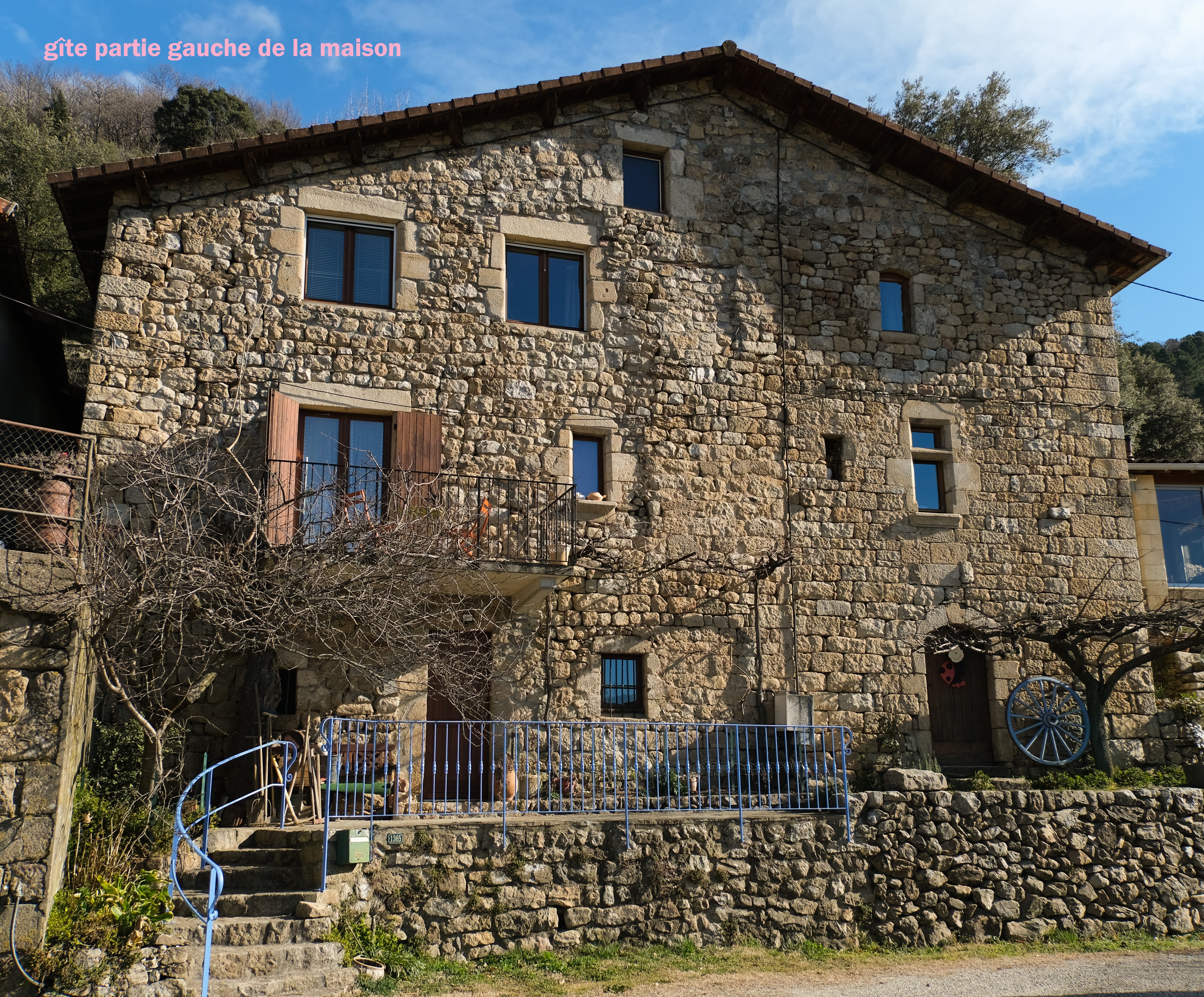 jolie maison en pierre