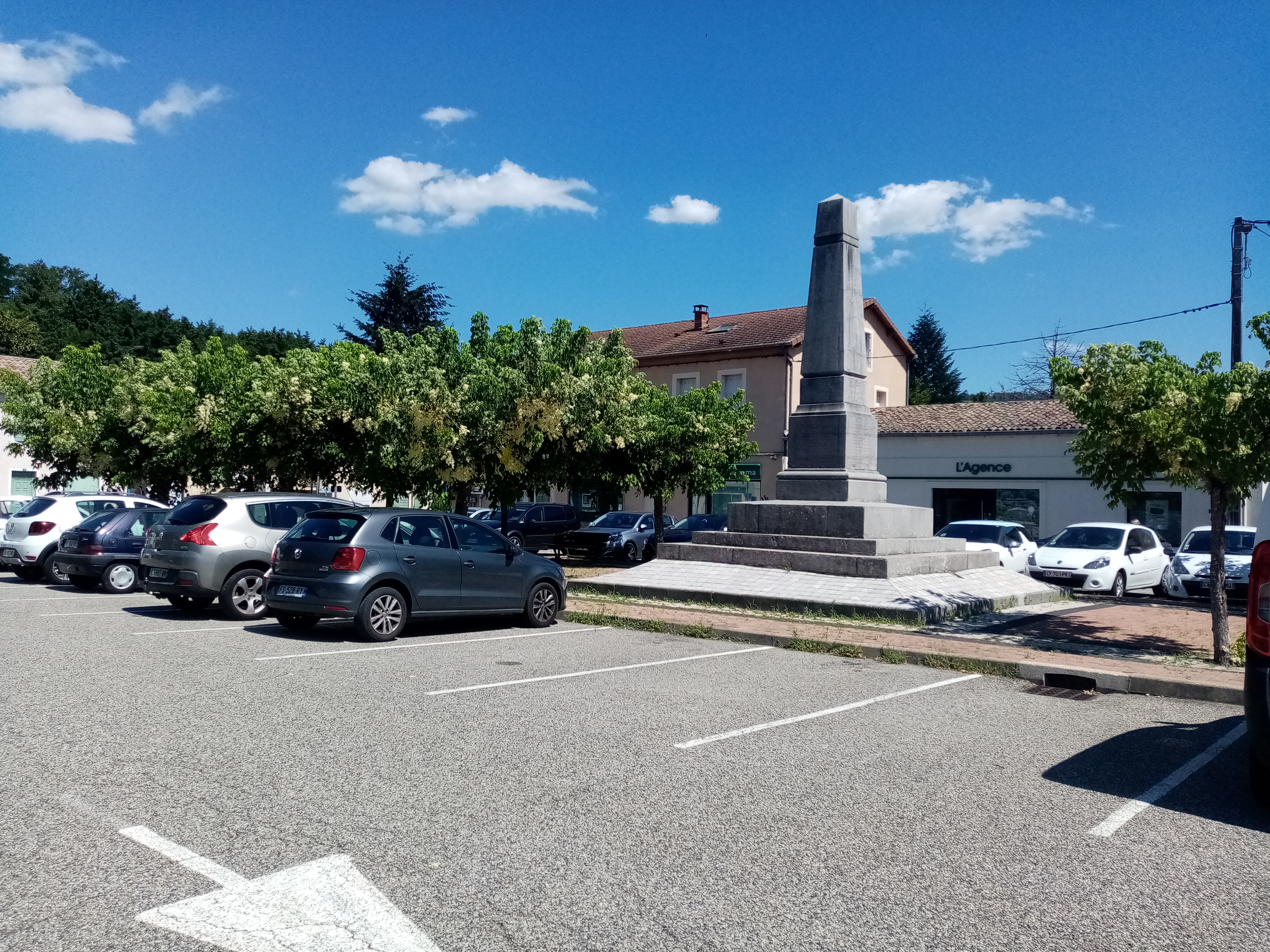Parking 14 Juillet Lalevade