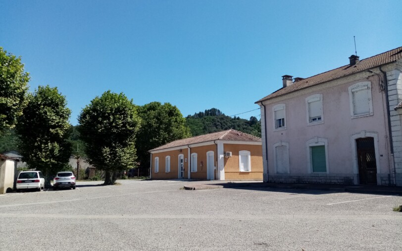 Place de la Gare Parking area