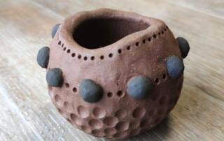 Petit pot plante - ©v.ferulla