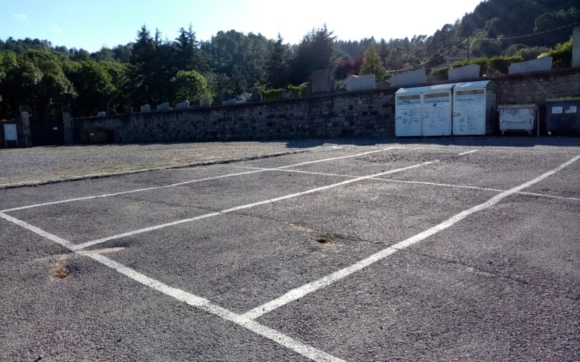 Cimetière Parking Area