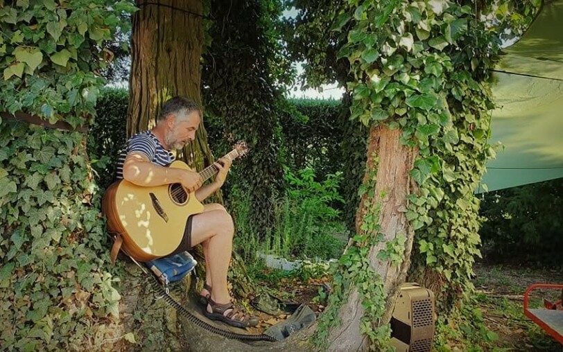 Concert acoustique avec Caillou Guitare à Fabras