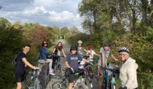 Verleih von klassischen und elektrischen Fahrrädern mit Balazuc Loisirs