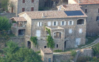 Vue générale sur le gite de l'Olivier à Meyras - ©Brioude Philippe