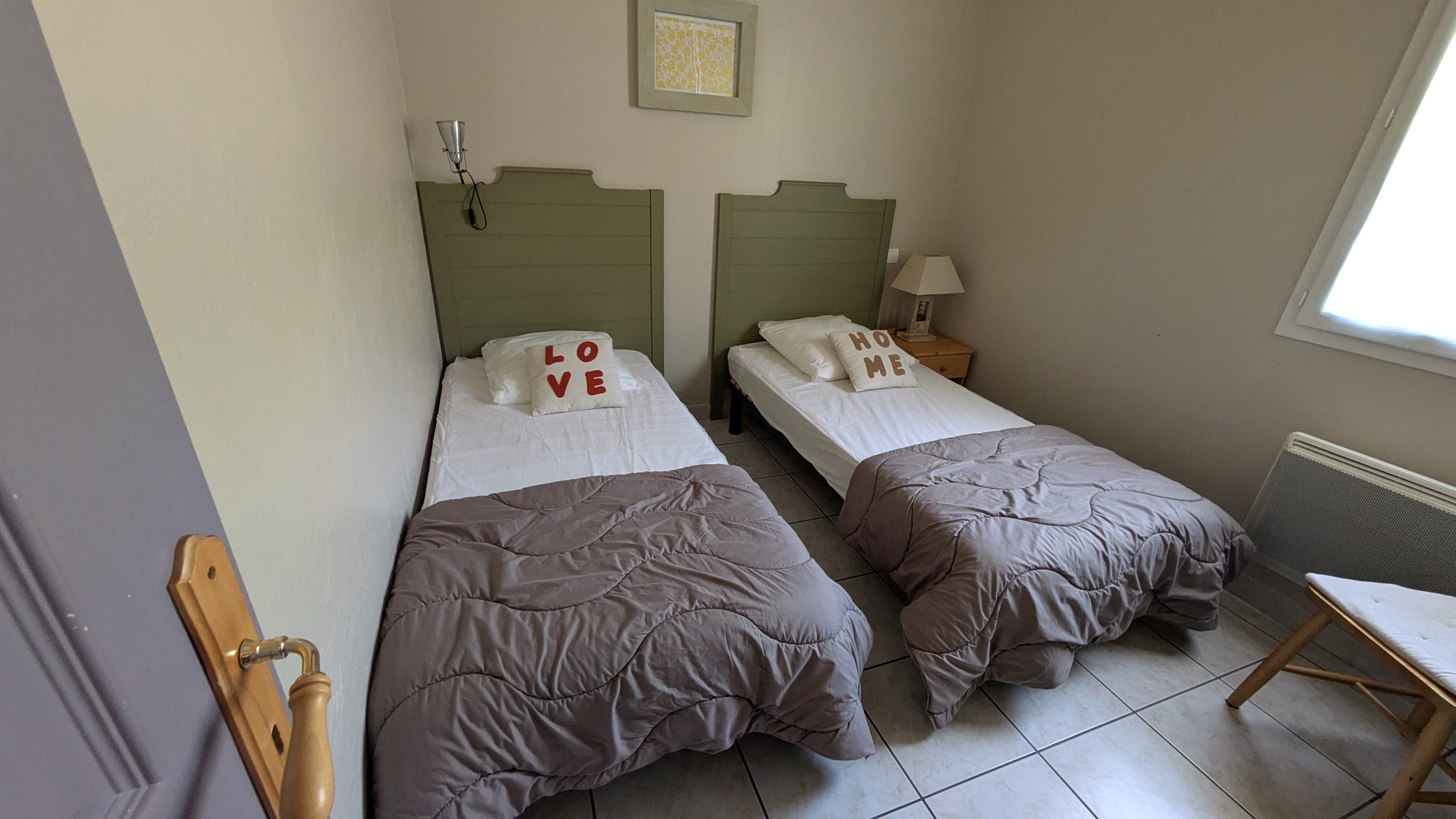 Albizia - (gîtes de Neyrac-les-Bains)_Meyras