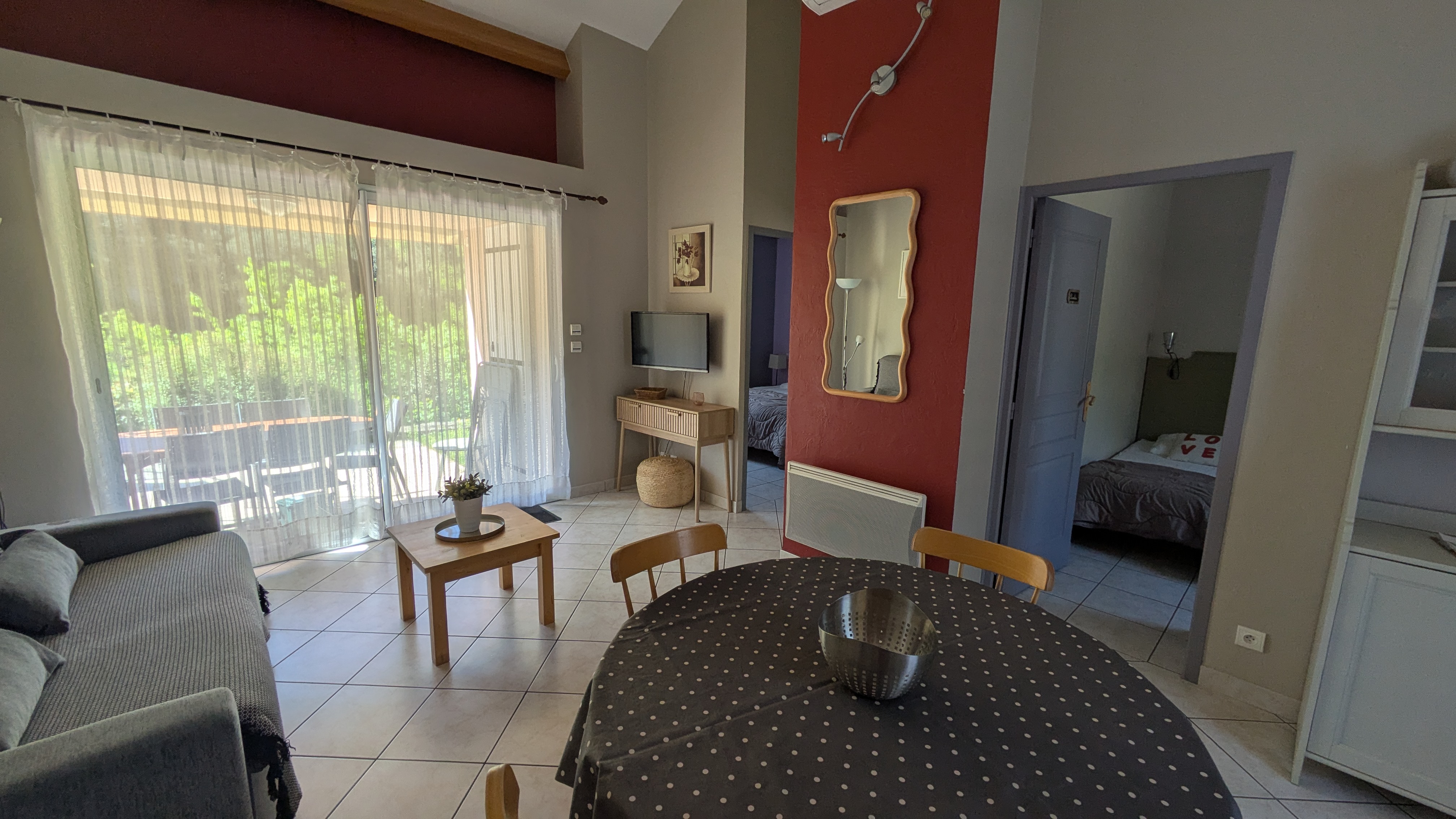 Albizia - (gîtes de Neyrac-les-Bains)_Meyras