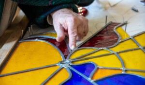 Barnas - Atelier St Théophrède - assemblage vitrail