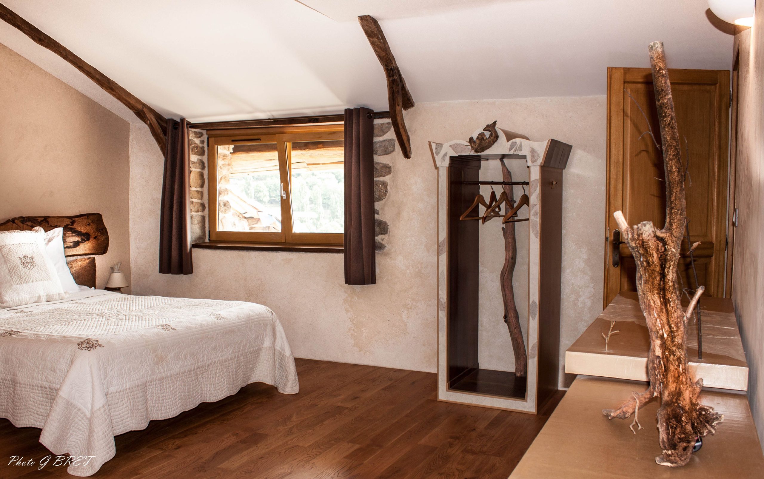 chambre Castanéa dans la chambre d'hôtes Quinte et Sens à Barnas en Ardèche