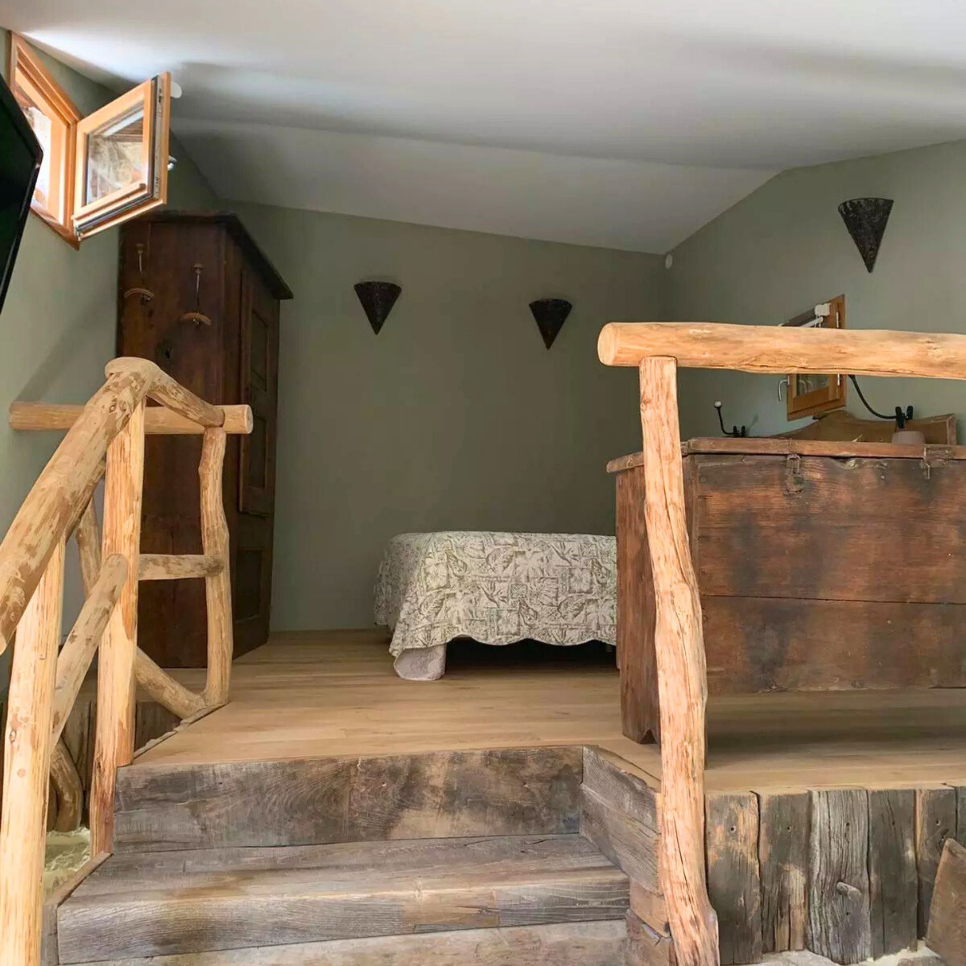 Les Faysses suite - Quinte et sens guestroom_Barnas