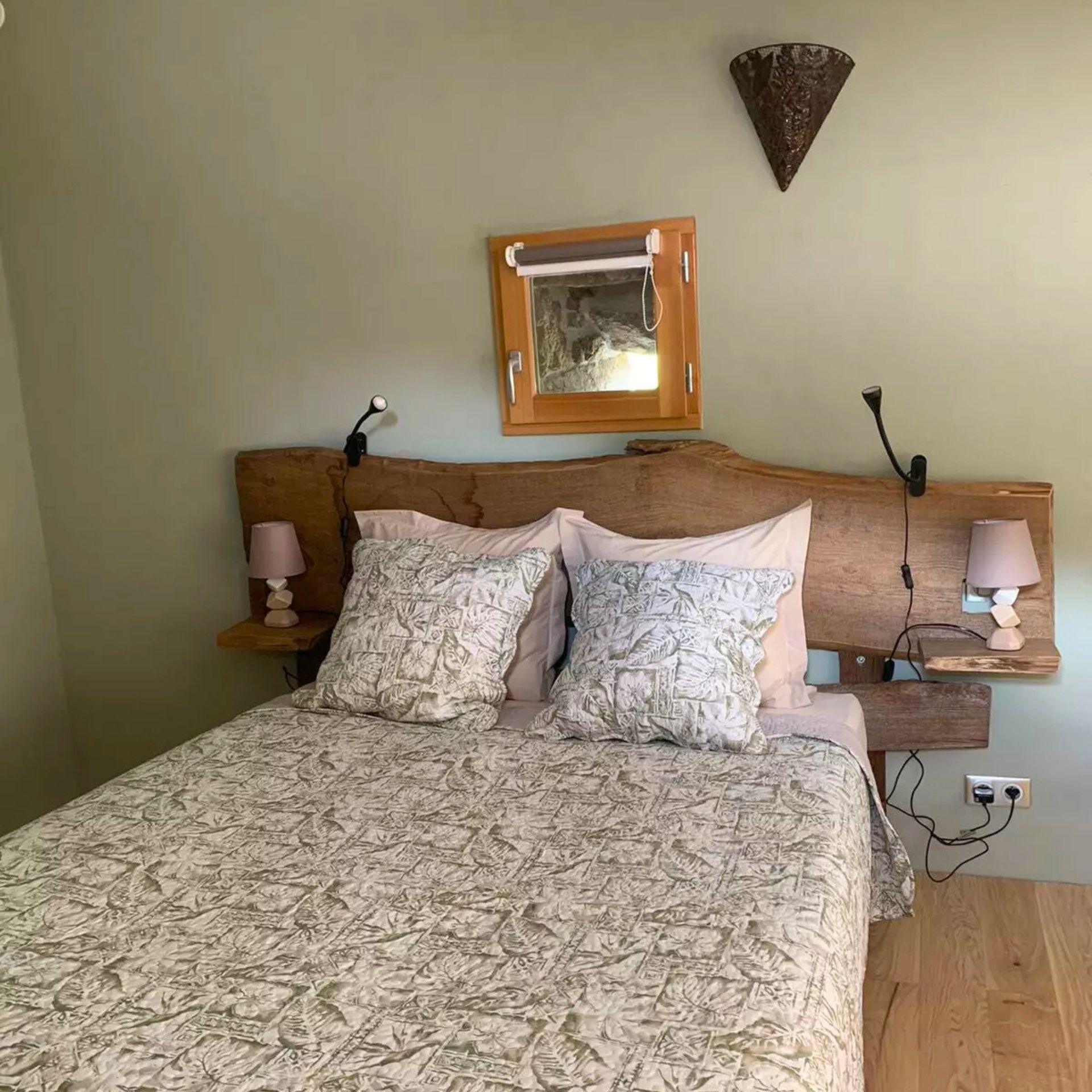 Les Faysses suite - Quinte et sens guestroom_Barnas