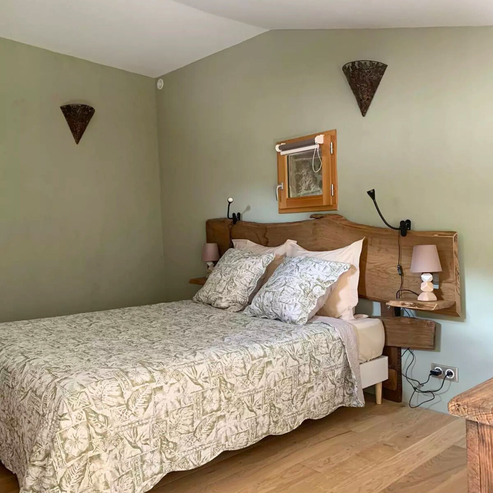 Les Faysses suite - Quinte et sens guestroom_Barnas