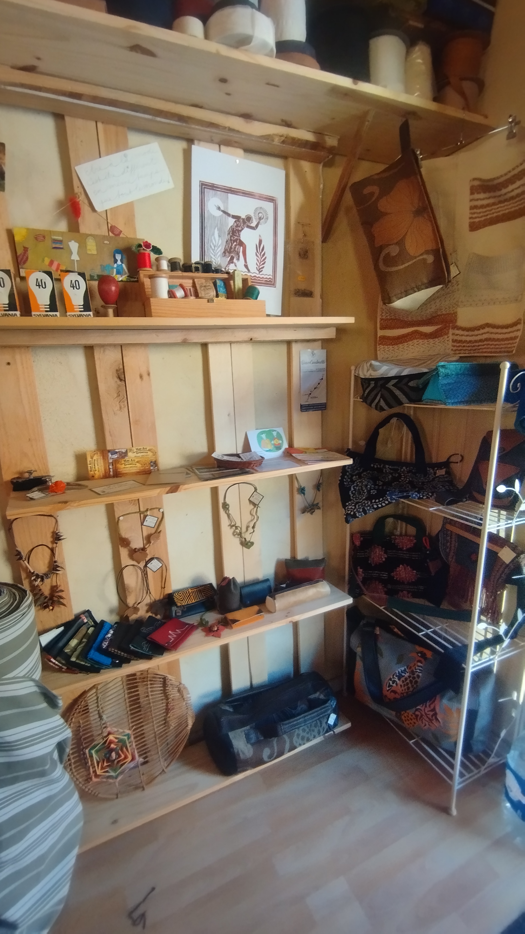 L'Atelier de fil en aiguille_Chirols