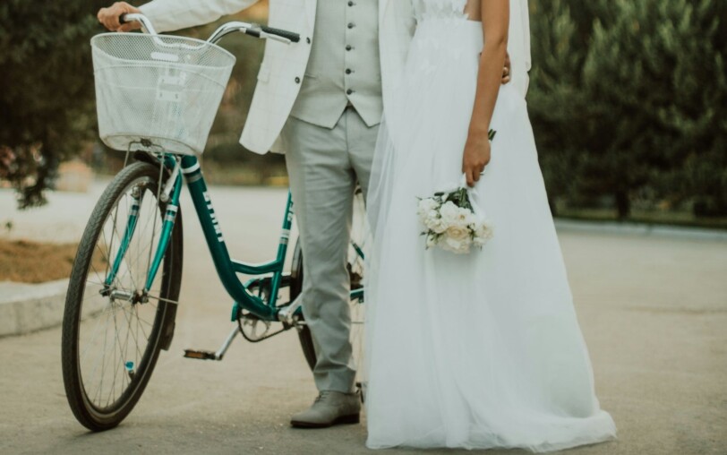 Mariés à vélo ©