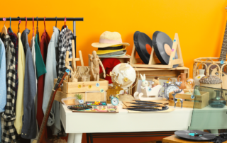 Vide grenier - ©Africa Images