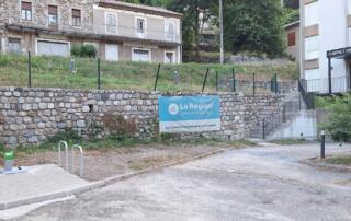 Burzet - borne recharge VAE sous le cabinet médical - ©mairiedeburzet