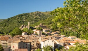 Burzet - Le village-zoom statue de la vierge ©S.BUGNON