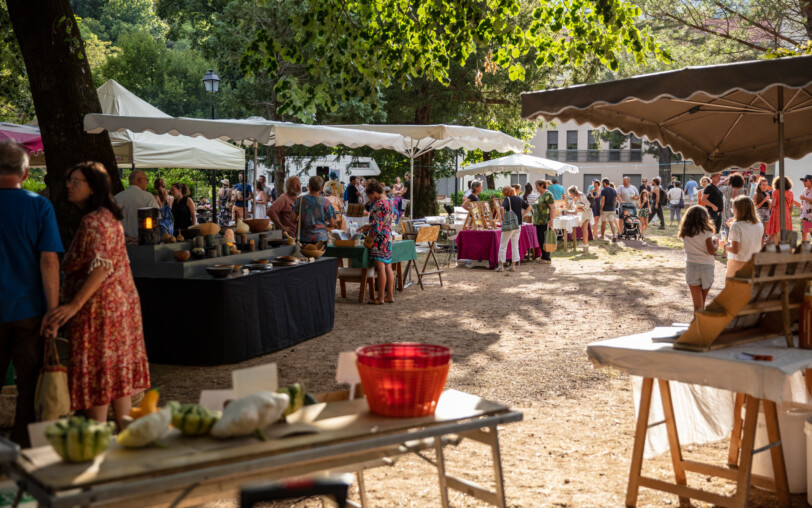 Burzet - marché lundis du terroir et du savoir©sourcesetvolcans