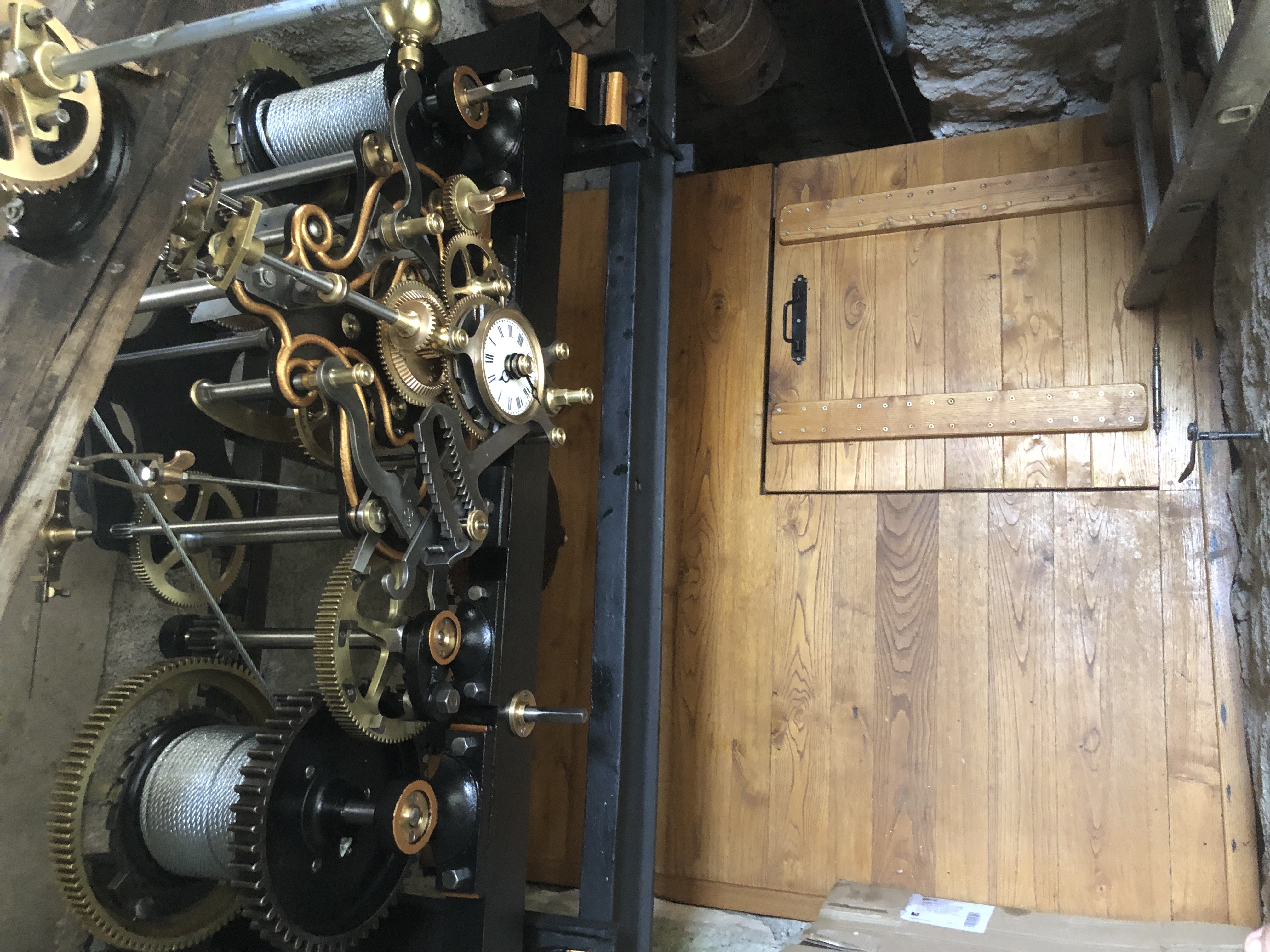 Burzet - tour de l'horloge et son mécanisme ©mairiedeburzet