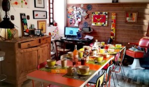 Meyras - Mas du Pestrin - vue jardin à l'automne ©jf.maurin