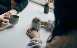 café entre amis - ©priscilla-du-preez-unsplash