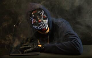 cambriolage, arnaque internet, hacker - ©kaptured-by-kasia-unsplash