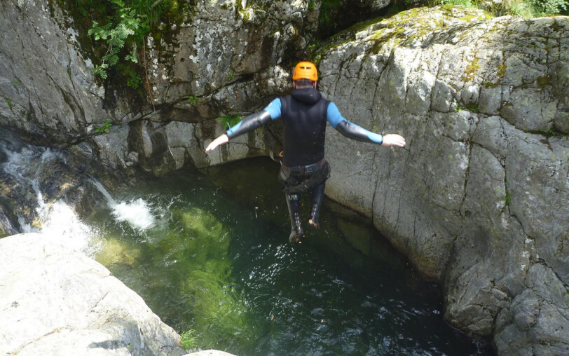 L'été, une semaine tonique : canyoning, via-ferrata et cani-rando - Quinte et Sens
