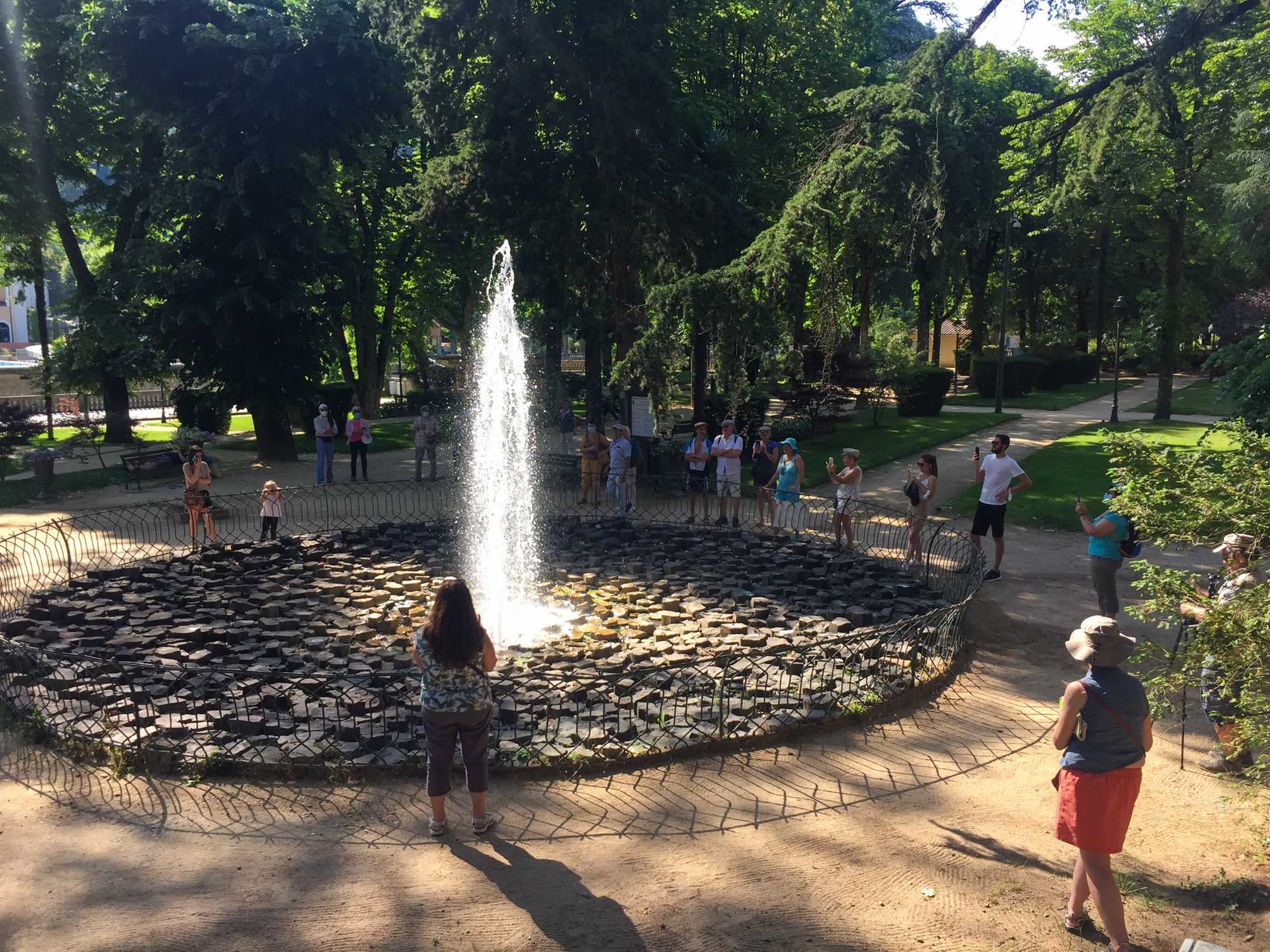 Source Intermittente et Parc Thermal_Vals-les-Bains