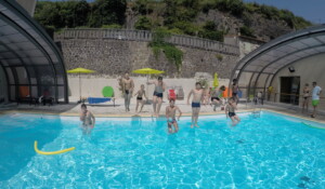 Pont de Labeaume - Piscine du centre de loisirs 3