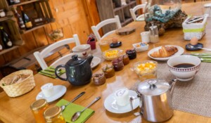 Chambre d'hôte la Calade - petit déjeuner ©c.fadda