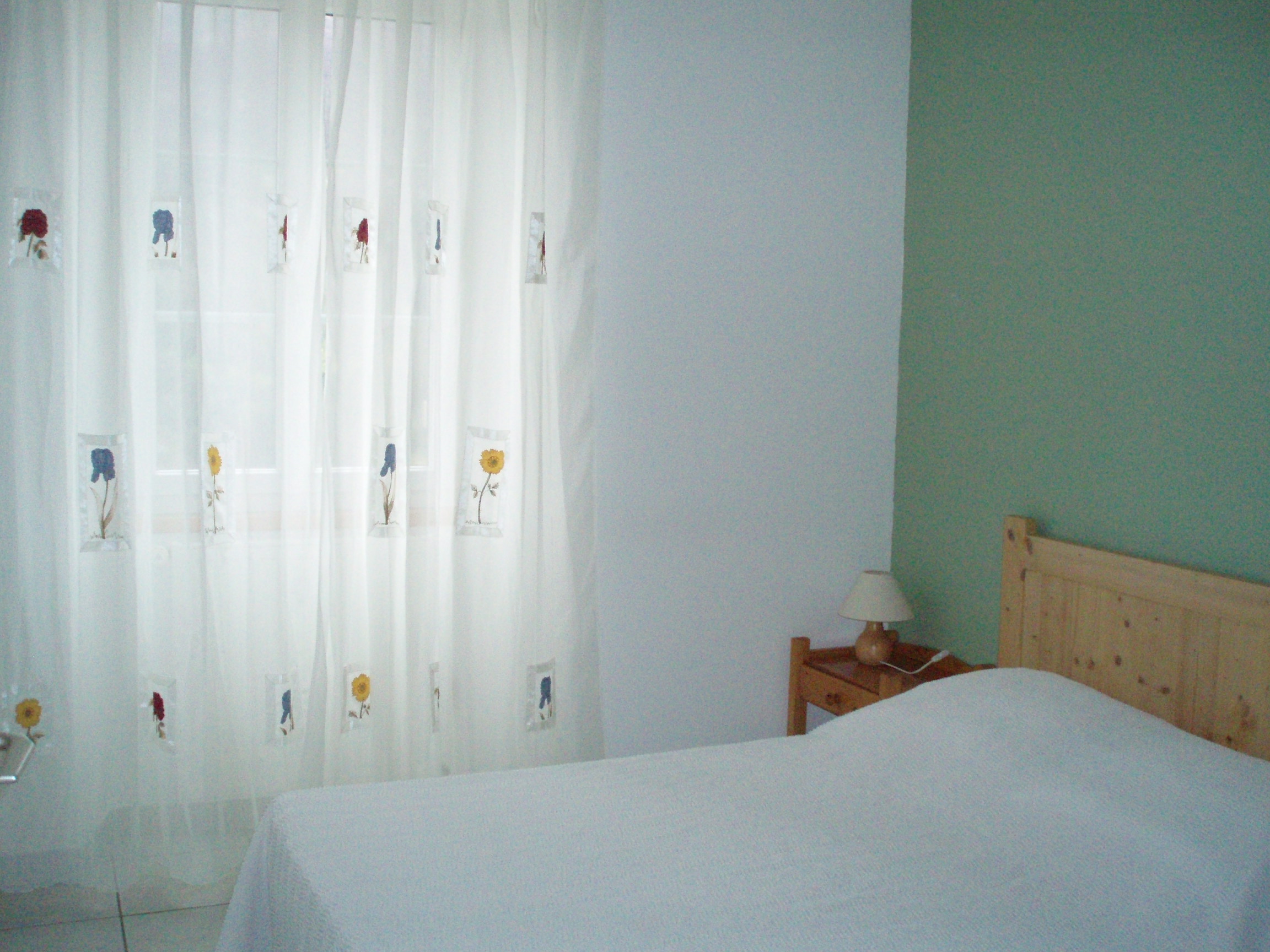 Chambre du gite Mimosa à Meyras