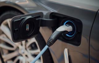 Borne de recharge pour véhicules électriques à Meyras