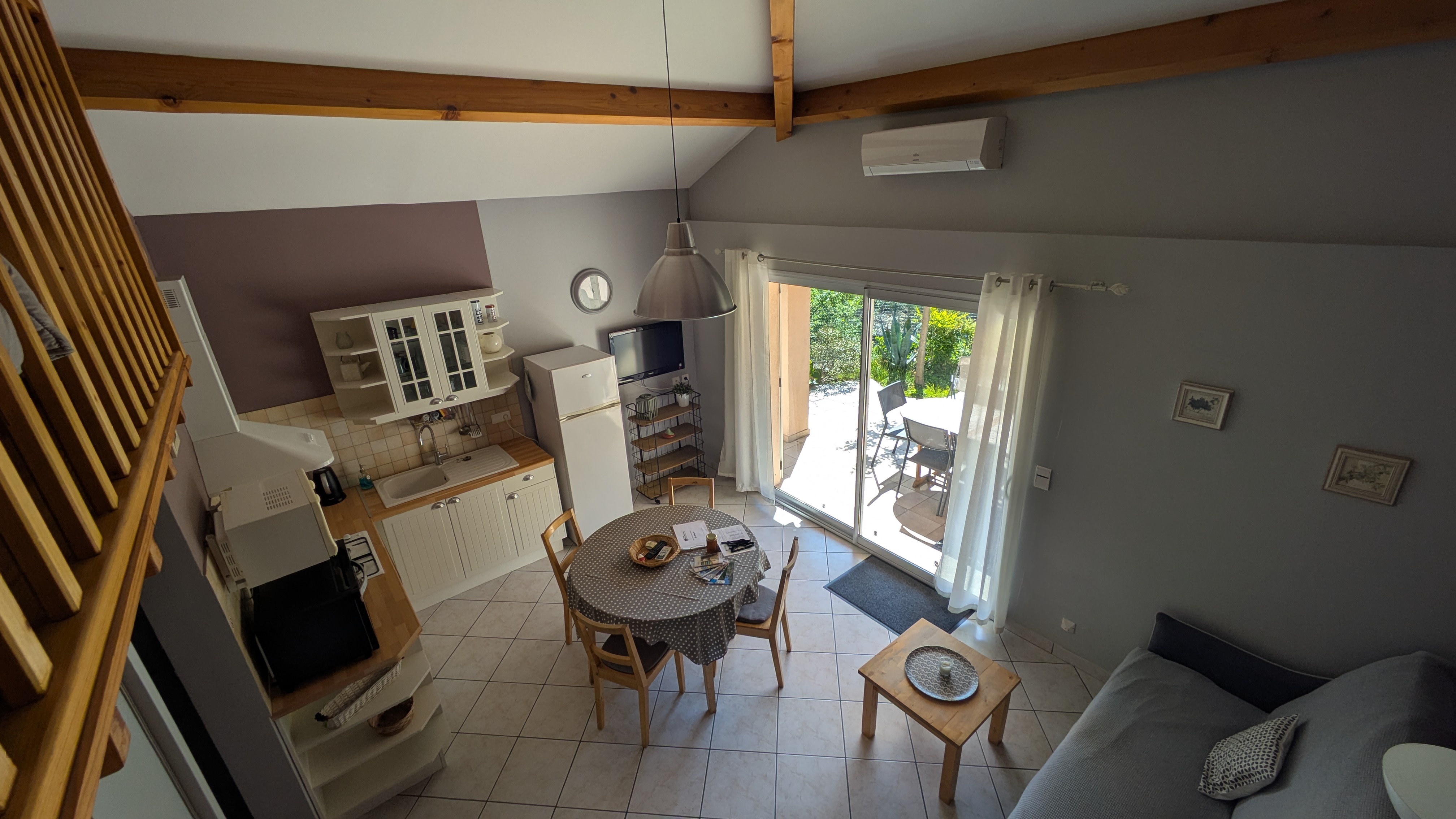 Châtaignier (gîtes de Neyrac-les-Bains)_Meyras