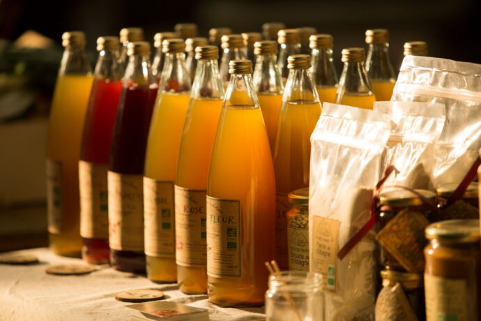 Jus de fruits au Marché de producteurs de Chirols