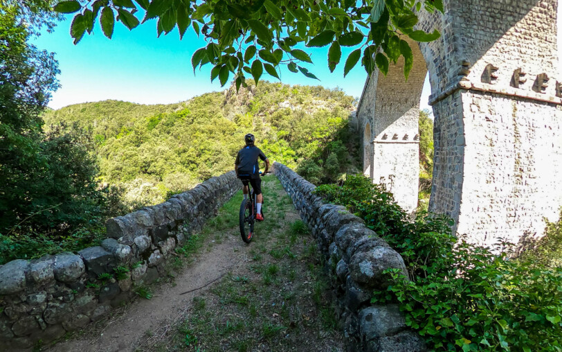 Base VTT | Circuit 05 : Sur la basse vallée du Lignon